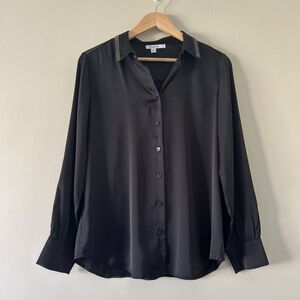 Chico’s Black Satin Long Sleeve Button Up Blouse Size 6 Chain Collar Detail